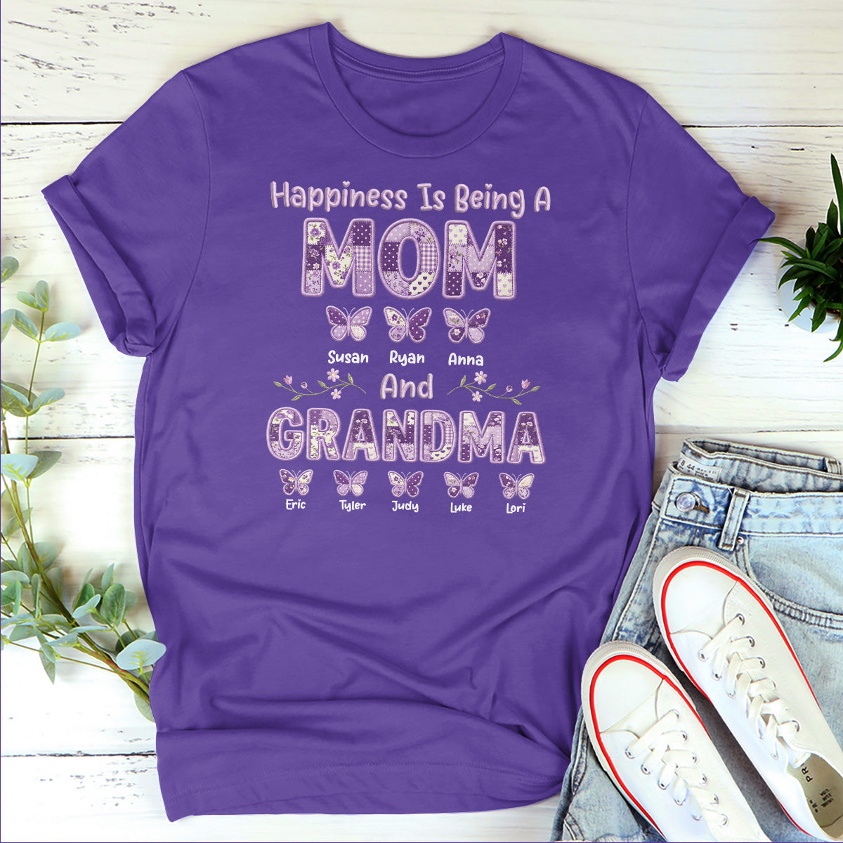 Happiness Is Being A Mom And Grandma - Personalized 2D Unisex T-shirt